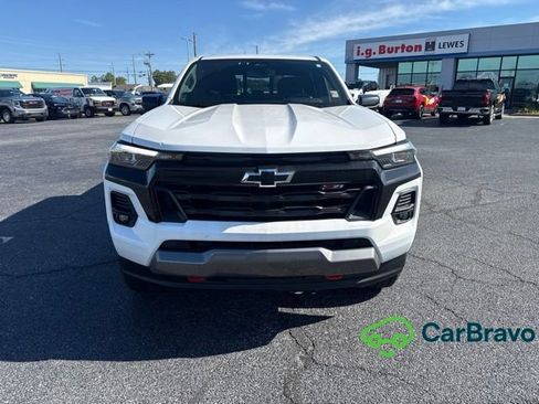 Used 2026 Chevrolet Colorado Z71 w/ Technology Package AWD/4WD image 8
