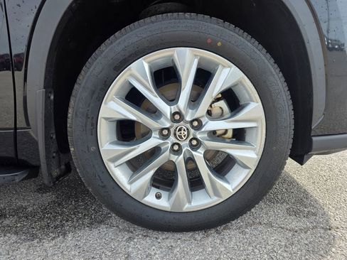 Used 2021 Toyota Highlander Limited image 33