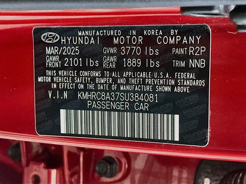 Used 2025 Hyundai Venue SEL FWD image 12