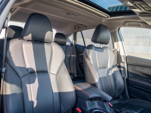 Used 2019 Subaru Crosstrek 2.0i Limited w/ Moonroof Package w/Navigation AWD/4WD image 26