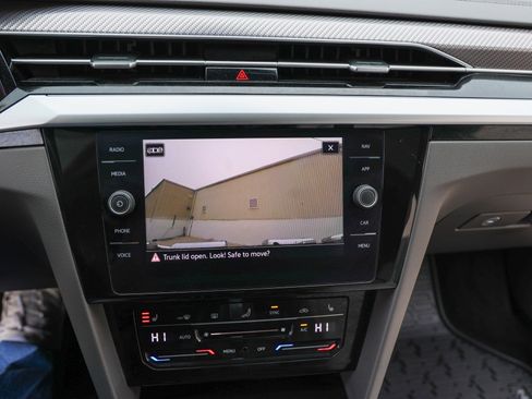 Used 2023 Volkswagen Arteon SEL w/ Arteon MDO Package image 21