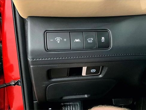 Used 2023 Hyundai Santa Fe Calligraphy image 29