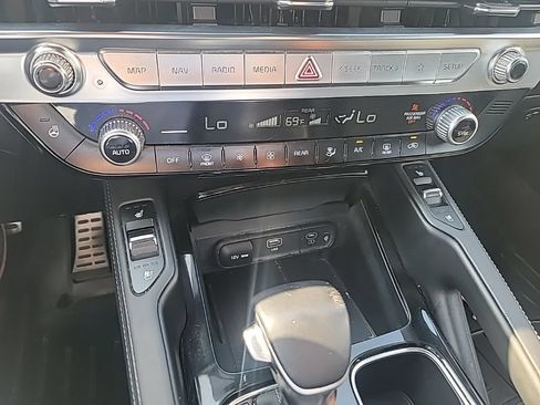 Certified 2023 Kia Telluride SX X-Pro AWD/4WD image 12