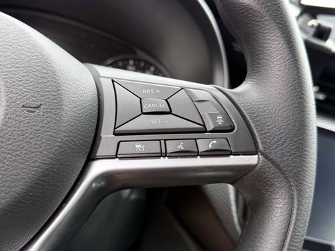 Used 2021 Nissan Kicks SV FWD image 20