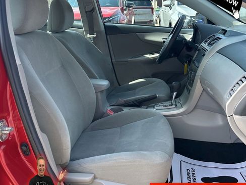 Used 2013 Toyota Corolla LE image 11