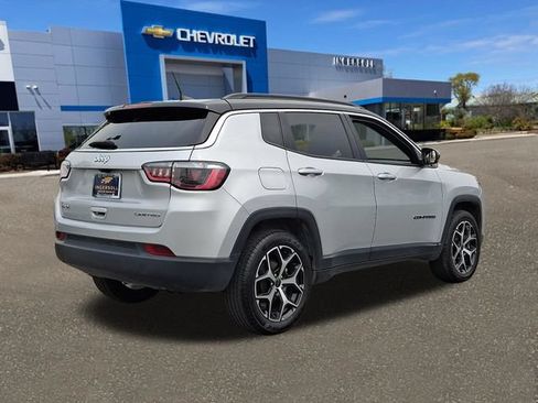 Used 2025 Jeep Compass Limited AWD/4WD image 25