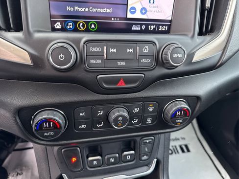 Used 2018 GMC Terrain Denali w/ Advanced Safety Package image 29