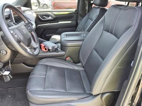 Used 2023 Chevrolet Suburban RST w/ Sport Performance Package AWD/4WD image 3