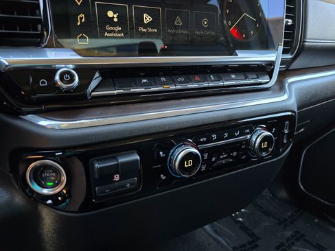 Used 2025 GMC Sierra 1500 SLT image 37