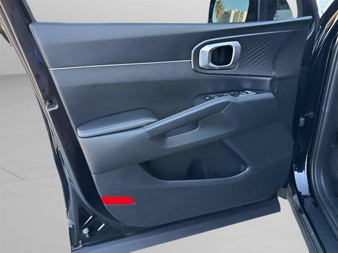 Used 2025 Kia Sorento EX w/ Panoramic Sunroof Package FWD image 29