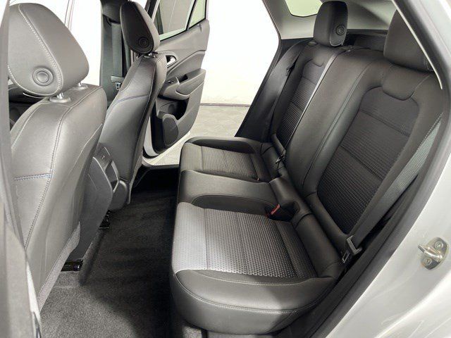 Used 2024 Chevrolet Trax LT w/ Driver Confidence Package FWD image 36