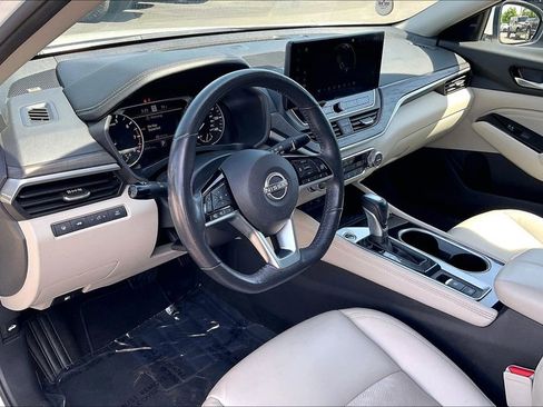 Used 2023 Nissan Altima 2.5 SL FWD image 19