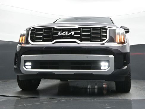 Used 2025 Kia Telluride SX w/ SX Captain's Chair Package FWD image 25