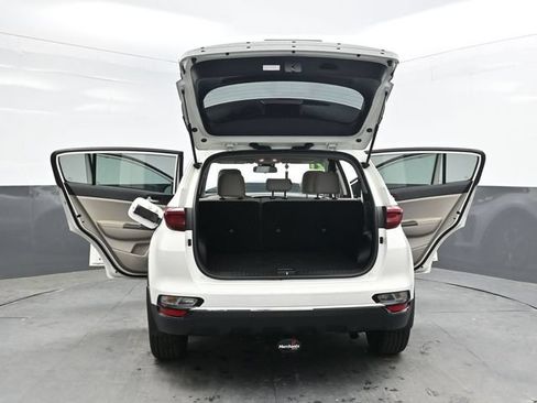 Used 2021 Kia Sportage LX w/ LX Fwd Popular Package image 48
