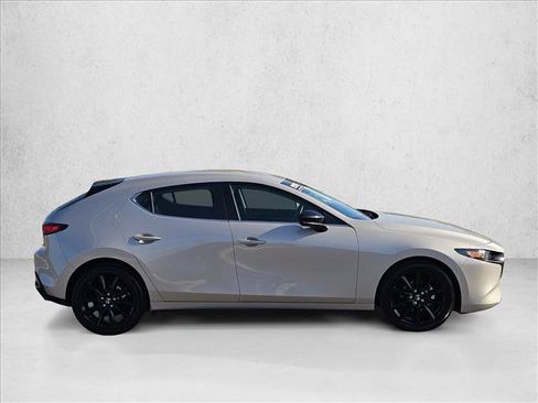 Used 2025 MAZDA MAZDA3 s Sport FWD image 4