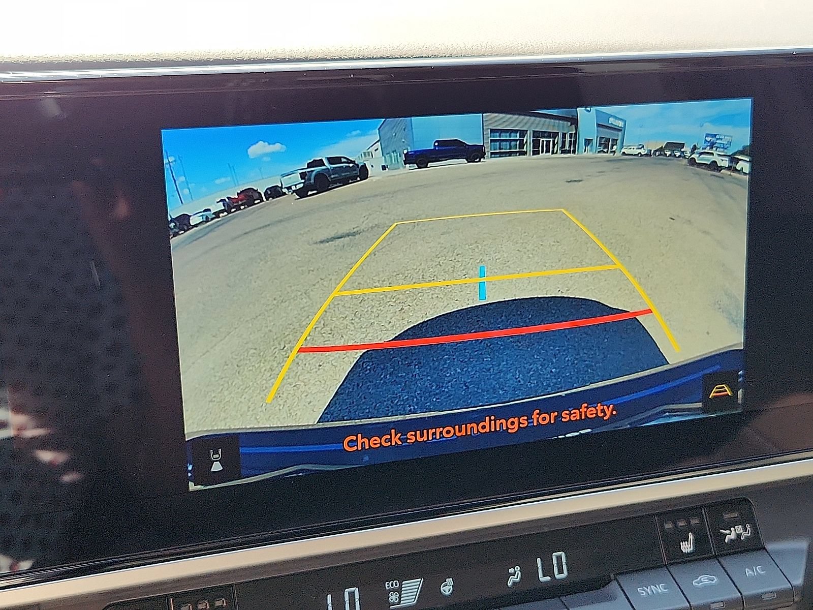 Used 2025 Toyota Camry XLE FWD image 14