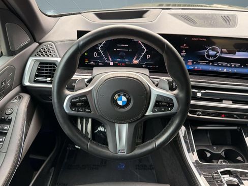 Used 2024 BMW X5 sDrive40i w/ M Sport Package RWD image 11