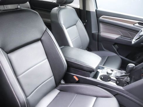 Certified 2023 Volkswagen Atlas SEL image 31