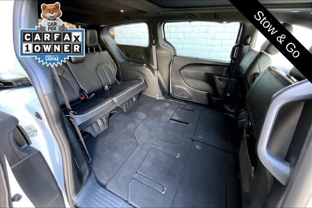 Used 2026 Chrysler Pacifica Limited w/ S Appearance Package FWD image 26
