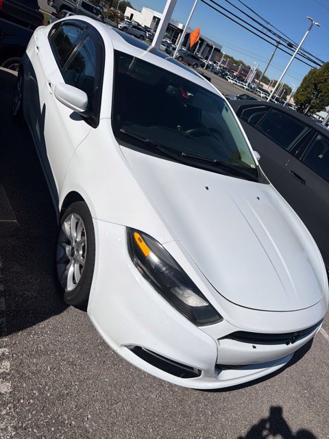 Used 2014 Dodge Dart SXT w/ Sun/Sound Group FWD image 2