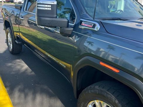 Used 2020 GMC Sierra 2500 Denali w/ Denali Ultimate Package AWD/4WD image 2