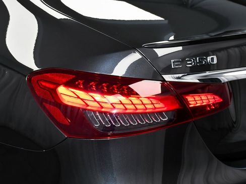 Used 2023 Mercedes-Benz E 350 4MATIC Sedan image 81