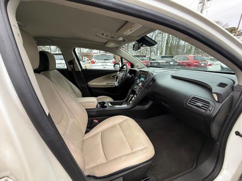 Used 2012 Chevrolet Volt Premium w/ Premium Trim Package image 7