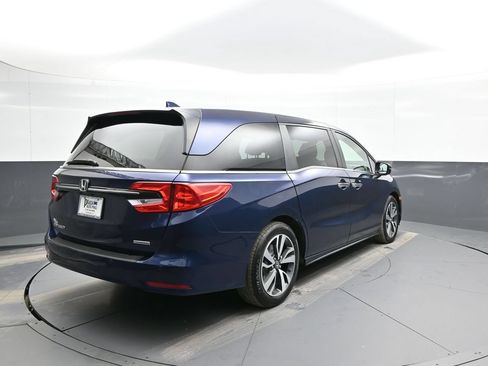 Certified 2023 Honda Odyssey Touring image 6