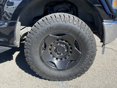 Used 2017 Ford F150 XLT image 26