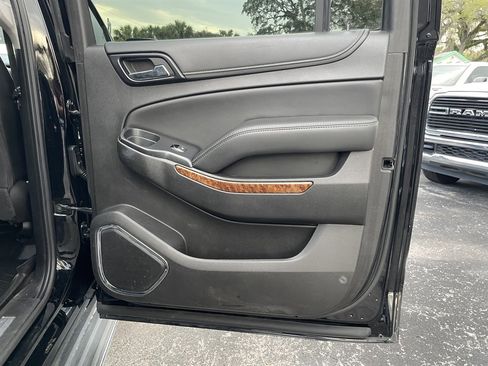 Used 2018 Chevrolet Suburban Premier image 42