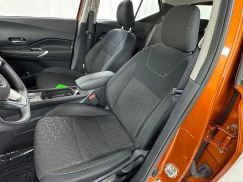 Certified 2024 Nissan Kicks SV FWD image 10