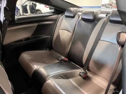 Used 2017 Honda Civic EX-L image 18
