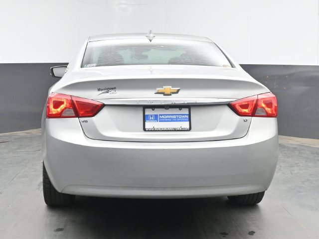 Used 2016 Chevrolet Impala LT FWD image 9