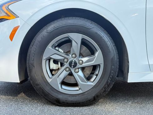 Used 2023 Kia K5 LXS image 10