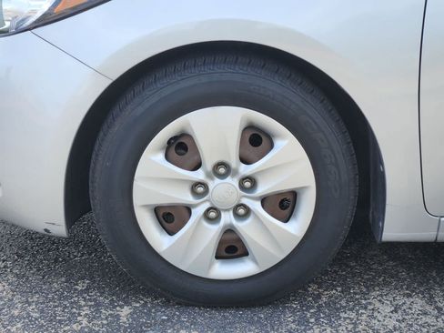 Used 2016 Kia Forte LX FWD image 9
