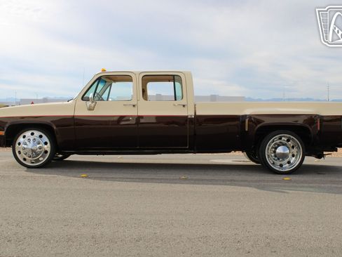 Used 1989 GMC Sierra 3500 Crew Cab Dually image 38