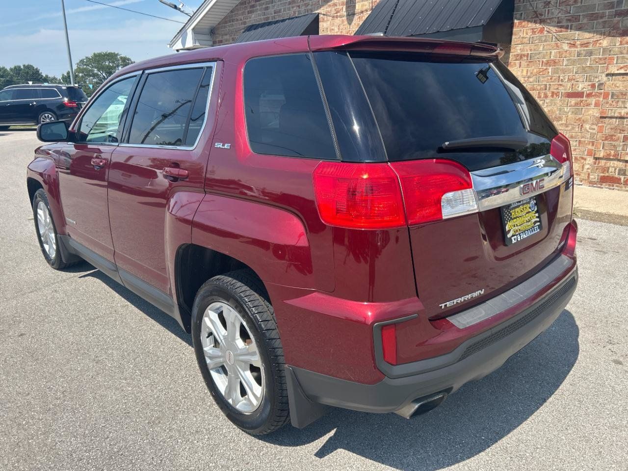 Used 2017 GMC Terrain SLE AWD/4WD image 9