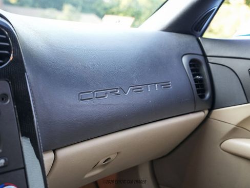Used 2009 Chevrolet Corvette Coupe w/ Preferred Equipment Group RWD image 42