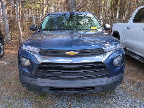 Used 2021 Chevrolet TrailBlazer LS image 3