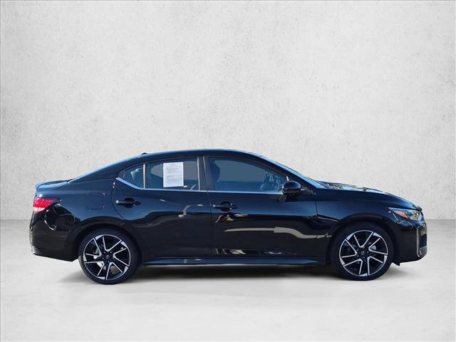 Used 2025 Nissan Sentra SR FWD image 4
