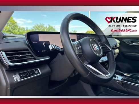 Used 2024 Buick Envision Preferred AWD/4WD image 15