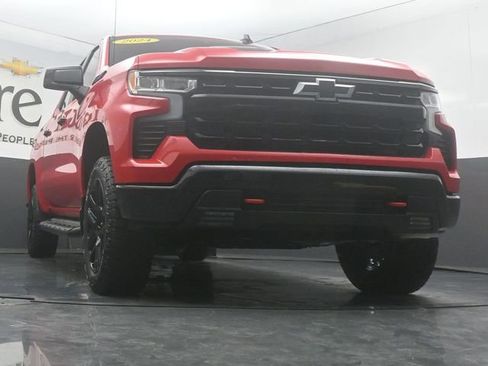 Used 2024 Chevrolet Silverado 1500 LT Trail Boss w/ Convenience Package II AWD/4WD image 3