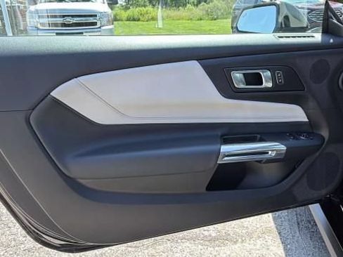 Used 2025 Ford Mustang GT Premium RWD image 24
