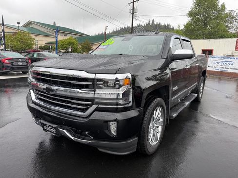 Used 2018 Chevrolet Silverado 1500 High Country image 3