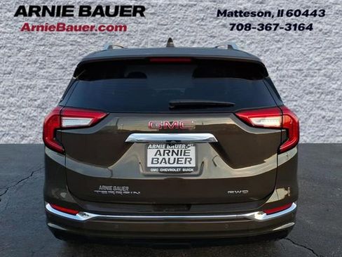 Used 2023 GMC Terrain Denali w/ Denali Premium Package image 8