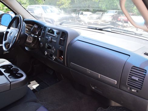 Used 2011 GMC Sierra 1500 SLE w/ Power Tech Package AWD/4WD image 23
