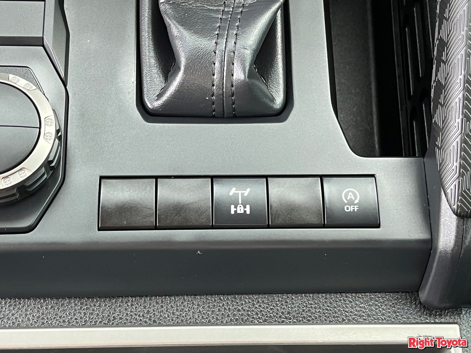 Used 2025 Toyota Tacoma PreRunner RWD image 32