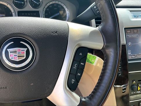 Used 2012 Cadillac Escalade Premium image 22