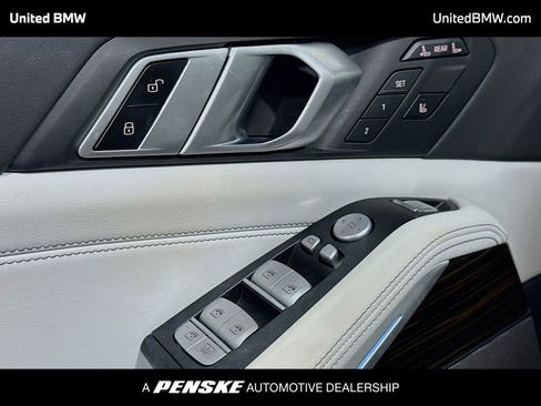 Certified 2023 BMW X7 xDrive40i w/ M Sport Package image 3