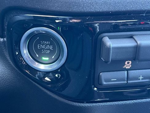 New 2026 GMC Sierra 1500 Elevation w/ Elevation Premium Package AWD/4WD image 19